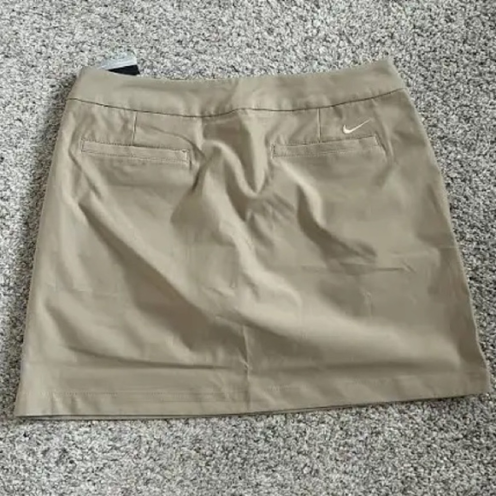 Women's Nike Golf Khaki Fit Dry Tournament Performance Skort Size 10, MSRP $95 - Picture 4 of 12